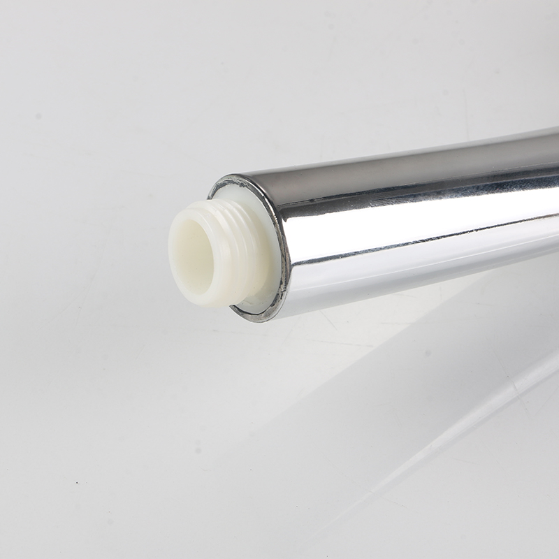 ミッドガウアーシャワーヘッド